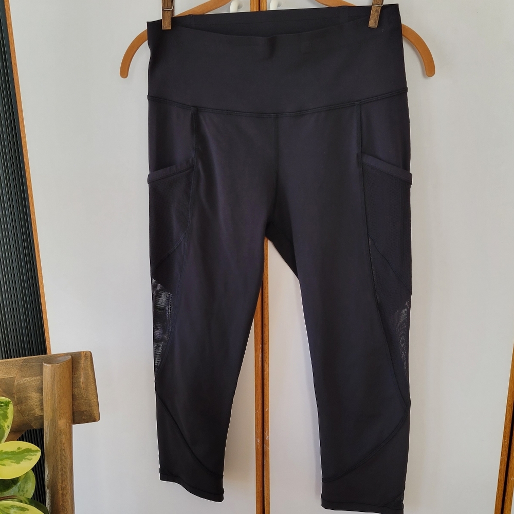 Lululemon Fast as Light Crop Luxtreme Black High Rise Leggings 6 - Picture 6 of 16